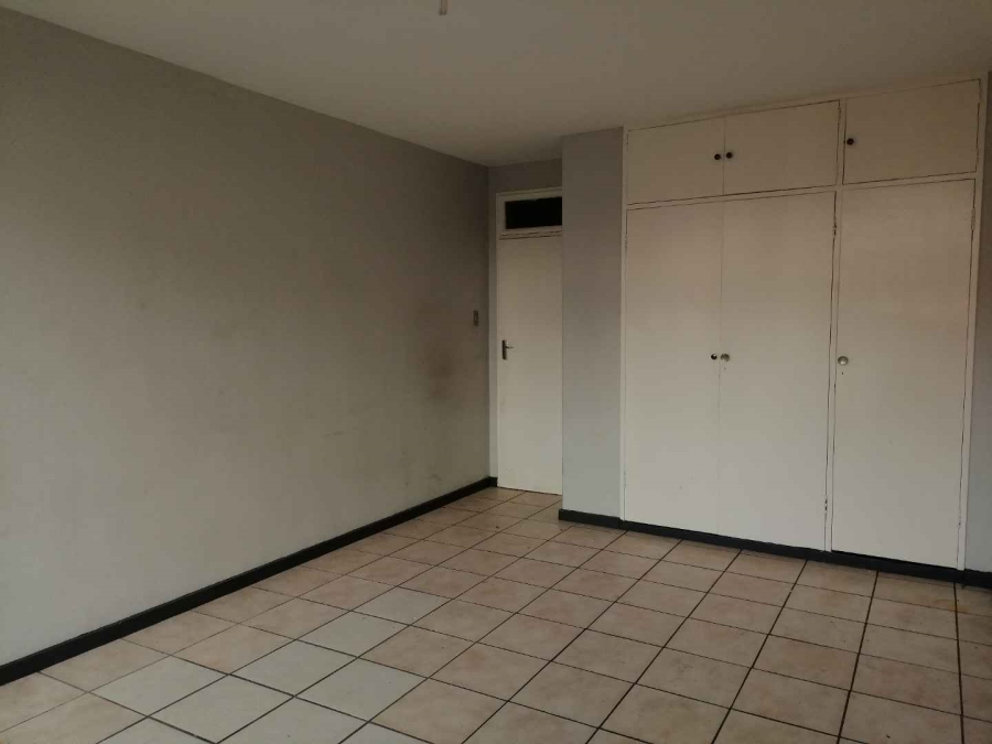 2 Bedroom Property for Sale in Berea Gauteng