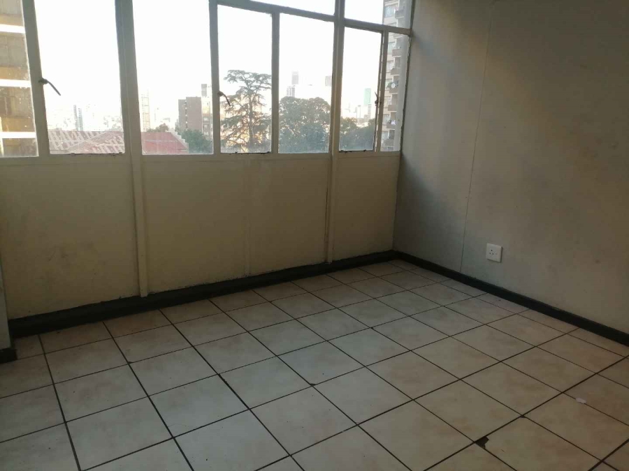 2 Bedroom Property for Sale in Berea Gauteng