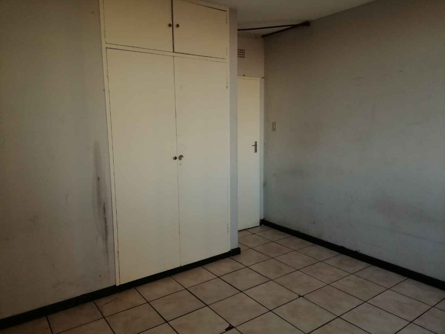 2 Bedroom Property for Sale in Berea Gauteng