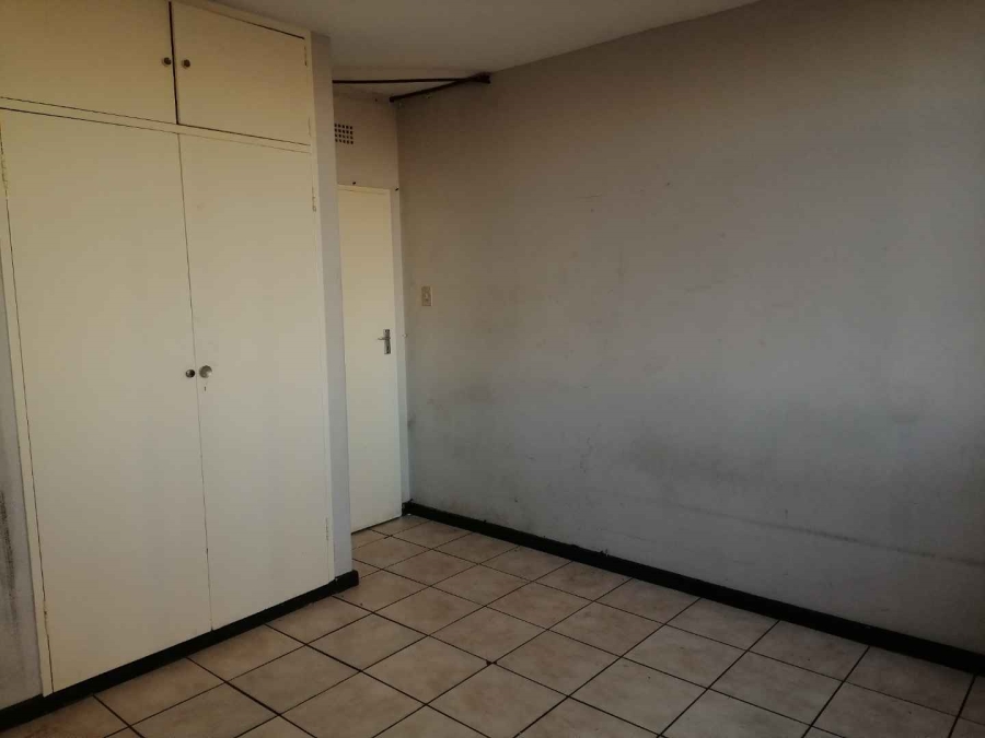 2 Bedroom Property for Sale in Berea Gauteng