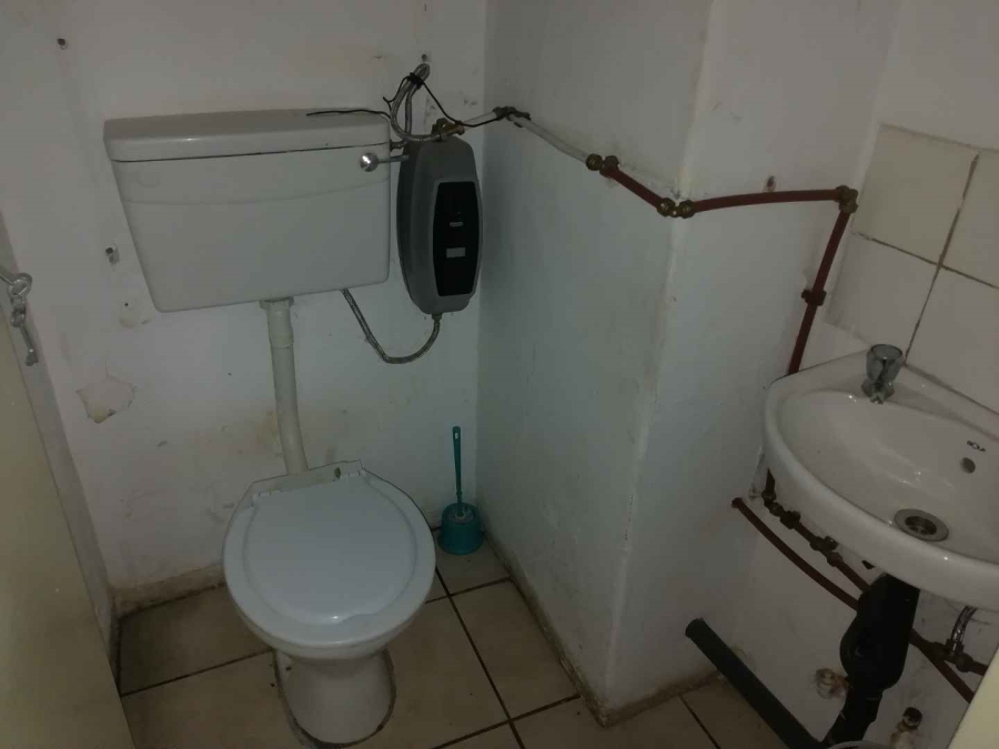 2 Bedroom Property for Sale in Berea Gauteng