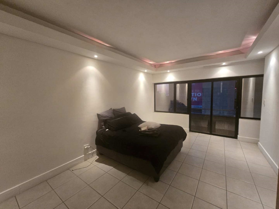 1 Bedroom Property for Sale in Ferreirasdorp Gauteng