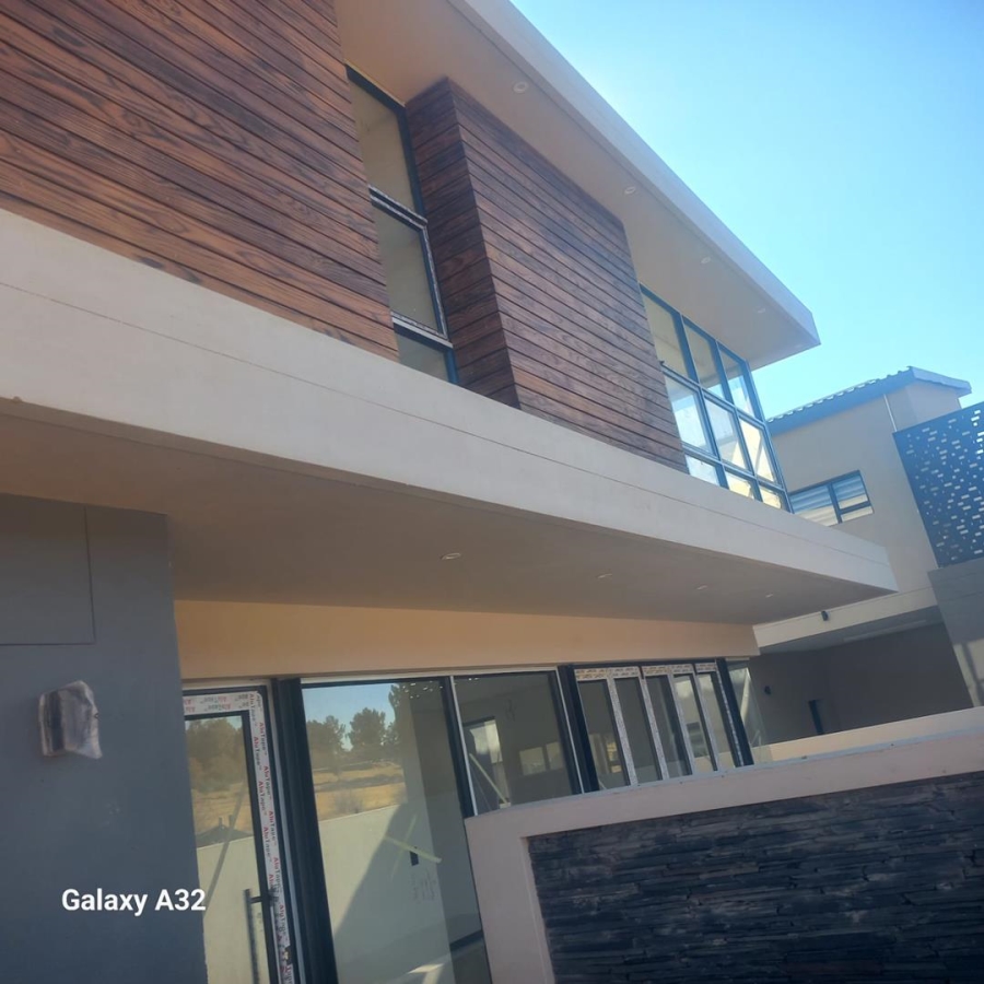 4 Bedroom Property for Sale in Eye of Africa Gauteng