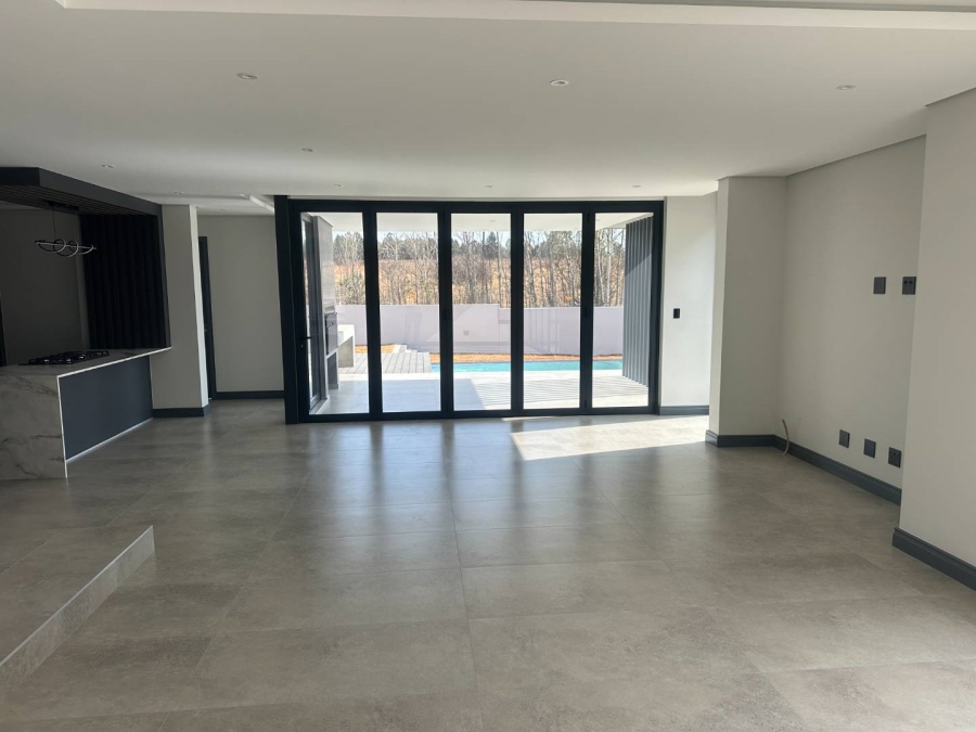 5 Bedroom Property for Sale in Eye of Africa Gauteng