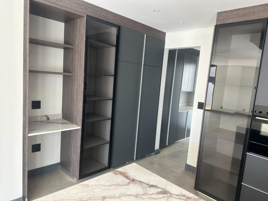 5 Bedroom Property for Sale in Eye of Africa Gauteng