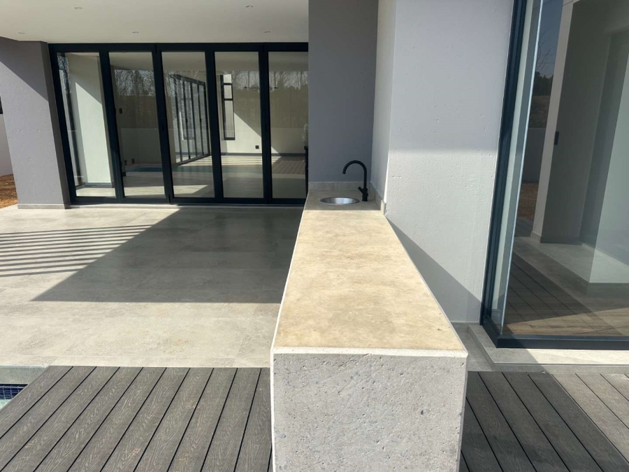 5 Bedroom Property for Sale in Eye of Africa Gauteng