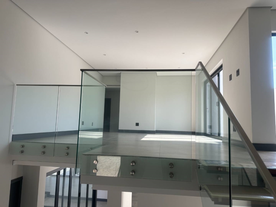 5 Bedroom Property for Sale in Eye of Africa Gauteng