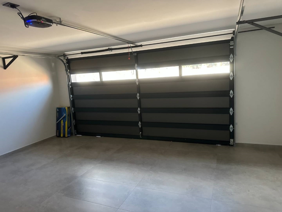 5 Bedroom Property for Sale in Eye of Africa Gauteng