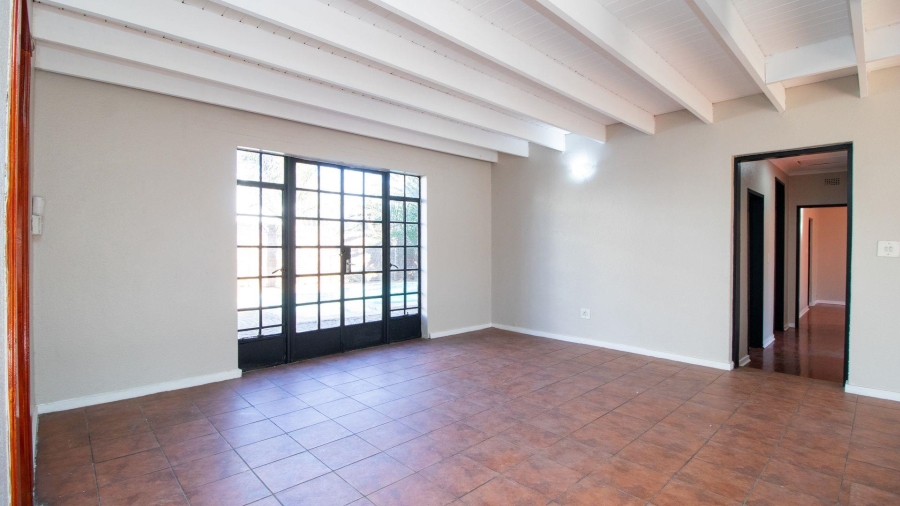 6 Bedroom Property for Sale in Freeway Park Gauteng