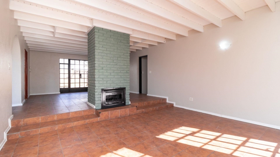 6 Bedroom Property for Sale in Freeway Park Gauteng
