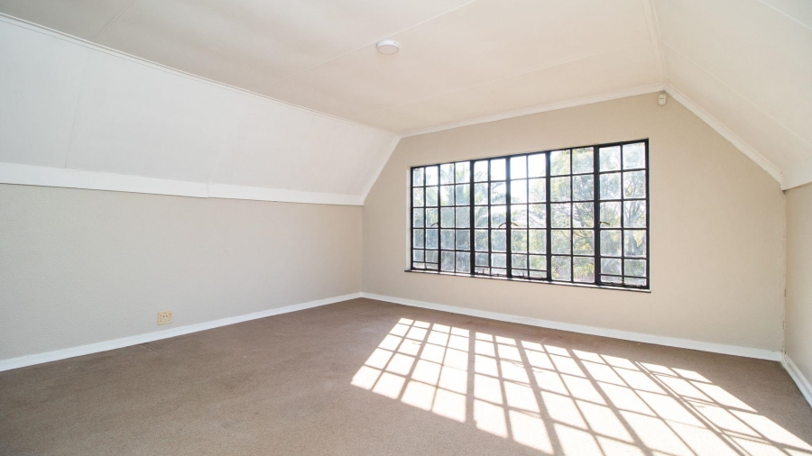 6 Bedroom Property for Sale in Freeway Park Gauteng