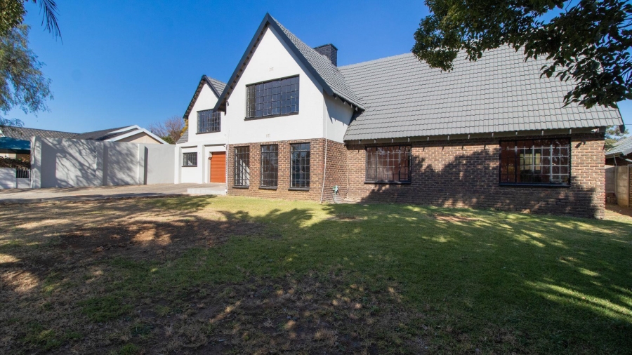 6 Bedroom Property for Sale in Freeway Park Gauteng