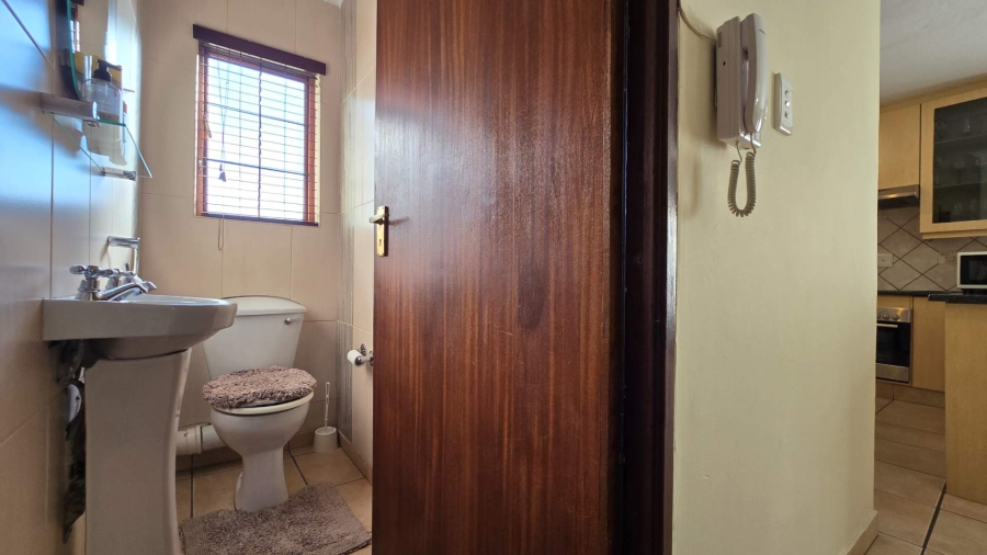 4 Bedroom Property for Sale in Meyerspark Gauteng