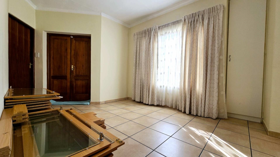 4 Bedroom Property for Sale in Meyerspark Gauteng
