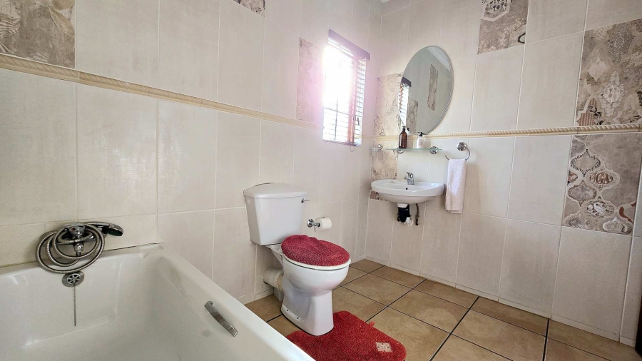 4 Bedroom Property for Sale in Meyerspark Gauteng