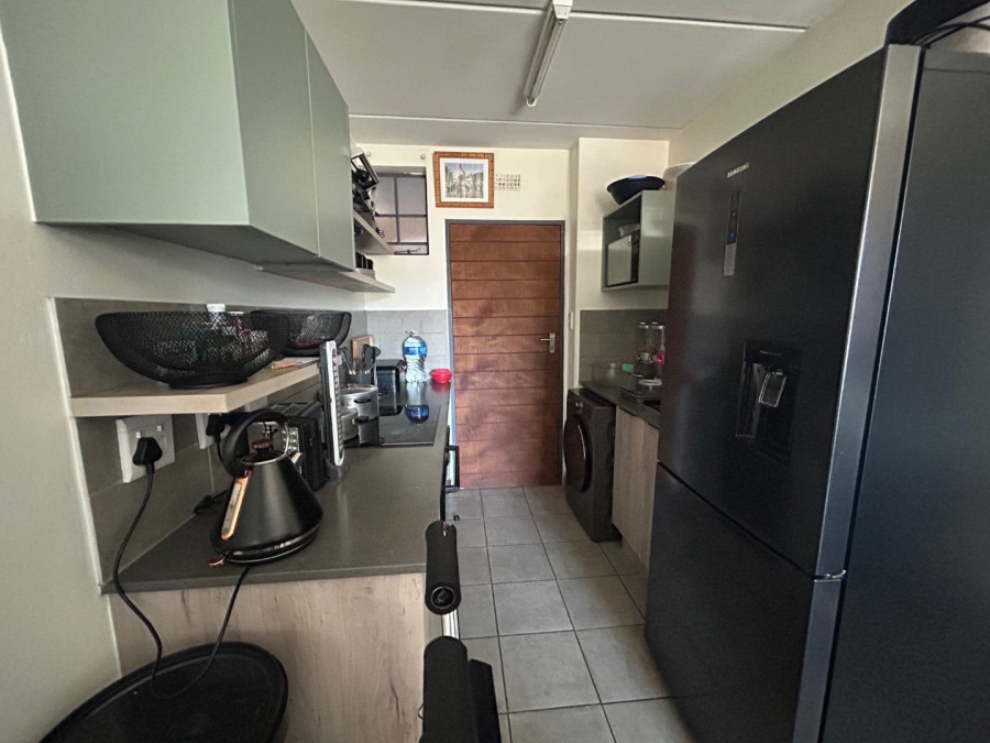 2 Bedroom Property for Sale in Lotus Gardens Gauteng