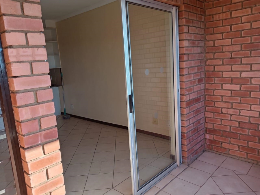 2 Bedroom Property for Sale in Karenpark Gauteng