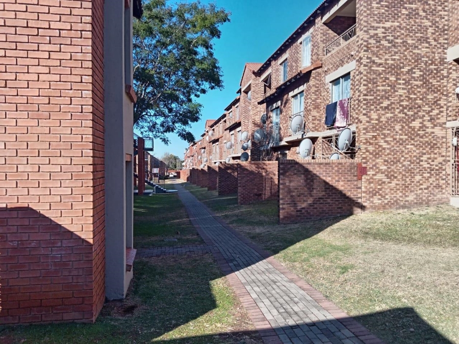 2 Bedroom Property for Sale in Karenpark Gauteng