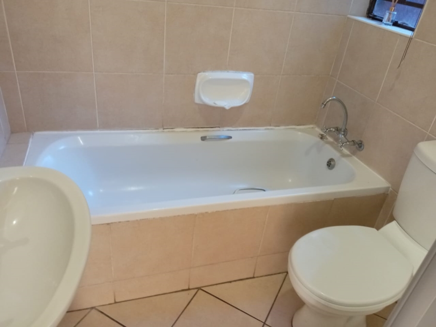 2 Bedroom Property for Sale in Karenpark Gauteng