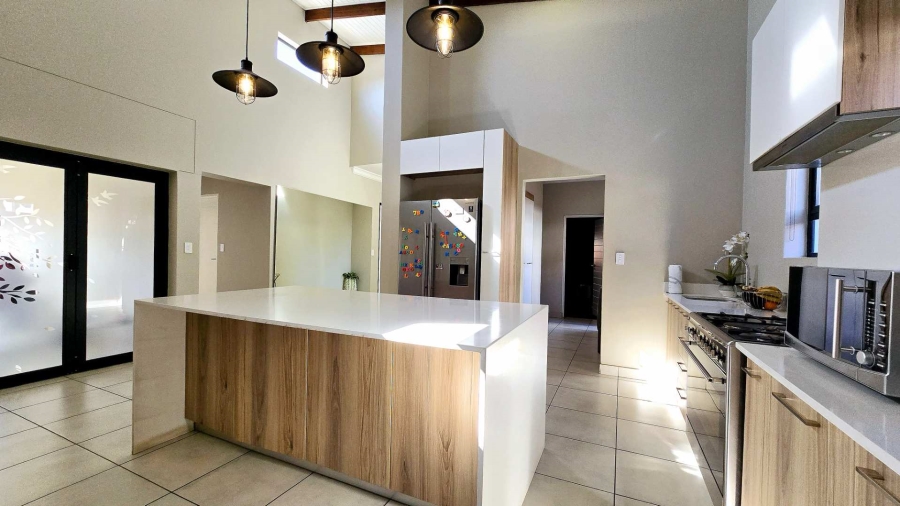 4 Bedroom Property for Sale in Six Fountains Residential Estate Gauteng