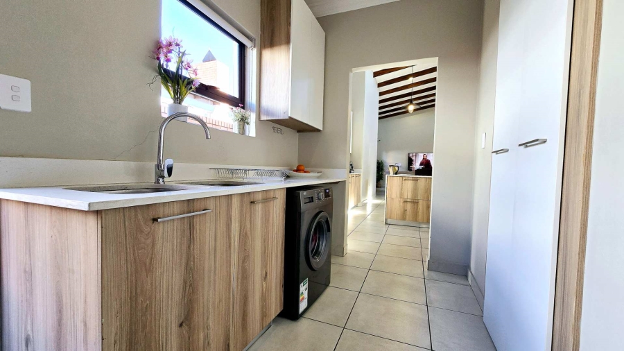 4 Bedroom Property for Sale in Six Fountains Residential Estate Gauteng