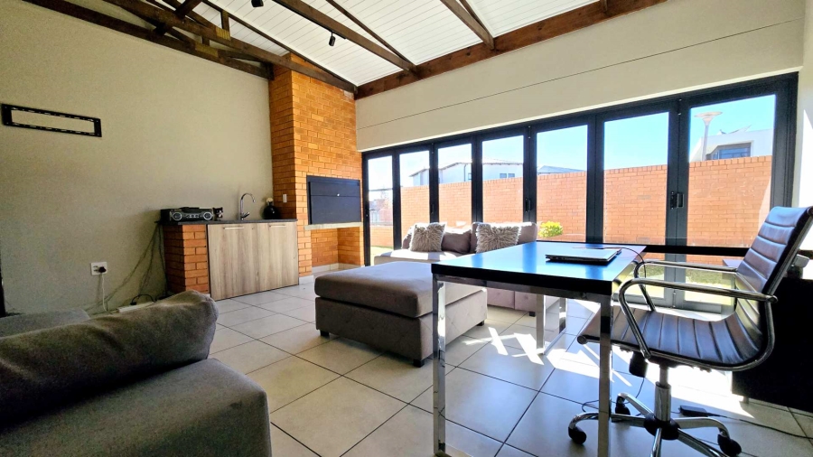 4 Bedroom Property for Sale in Six Fountains Residential Estate Gauteng