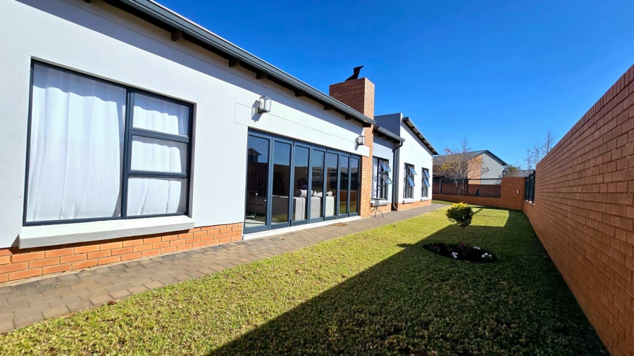 4 Bedroom Property for Sale in Six Fountains Residential Estate Gauteng