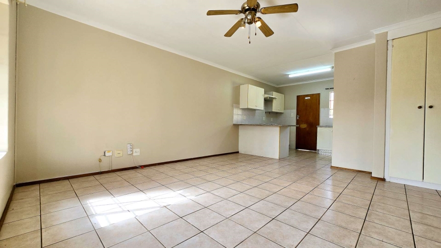 2 Bedroom Property for Sale in Doornpoort Gauteng