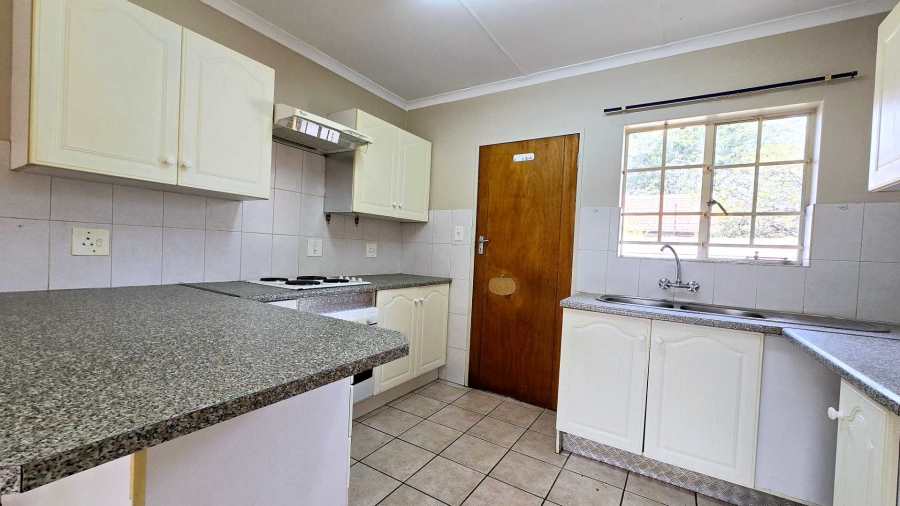 2 Bedroom Property for Sale in Doornpoort Gauteng