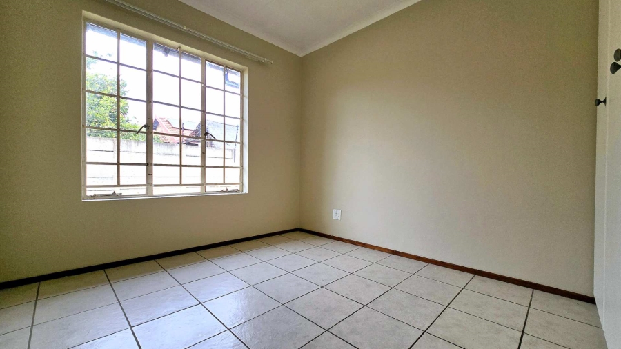 2 Bedroom Property for Sale in Doornpoort Gauteng