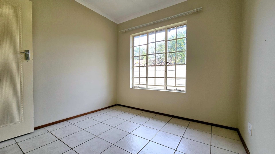 2 Bedroom Property for Sale in Doornpoort Gauteng