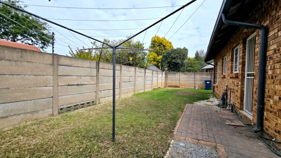 2 Bedroom Property for Sale in Doornpoort Gauteng
