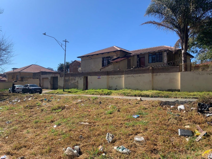 6 Bedroom Property for Sale in Rosettenville Gauteng