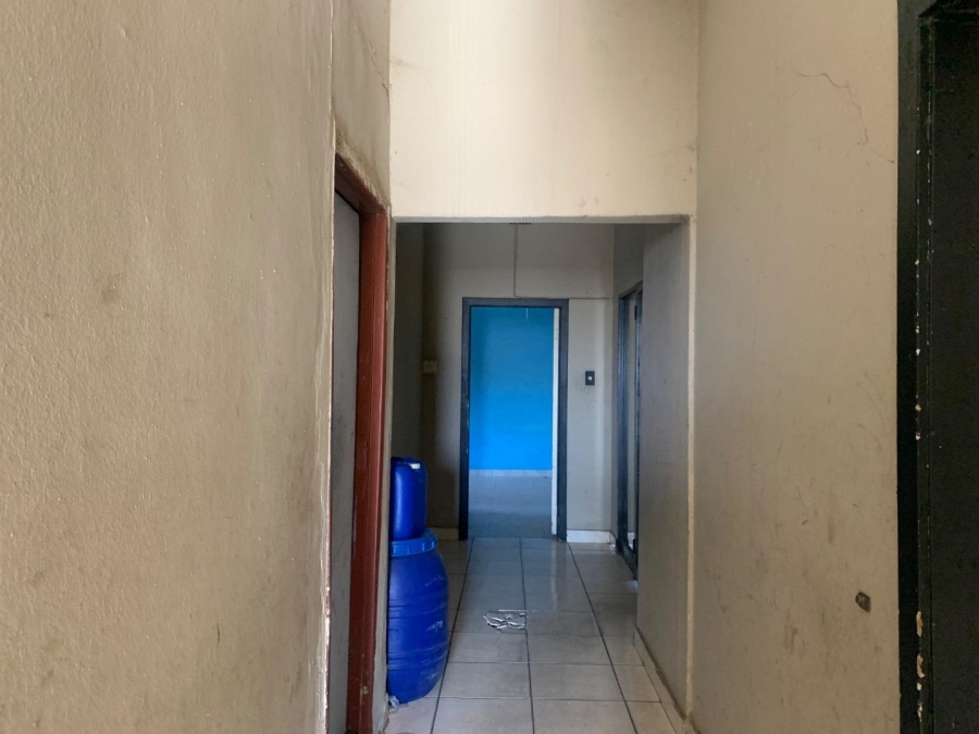 6 Bedroom Property for Sale in Rosettenville Gauteng