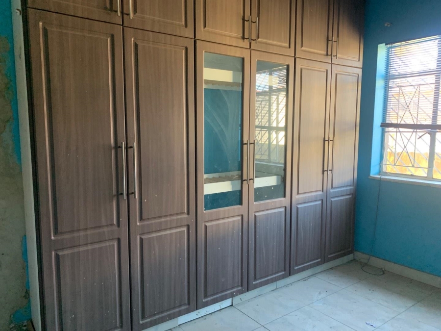 6 Bedroom Property for Sale in Rosettenville Gauteng