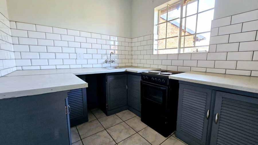 To Let 1 Bedroom Property for Rent in Doornpoort Gauteng