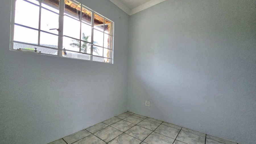 To Let 1 Bedroom Property for Rent in Doornpoort Gauteng