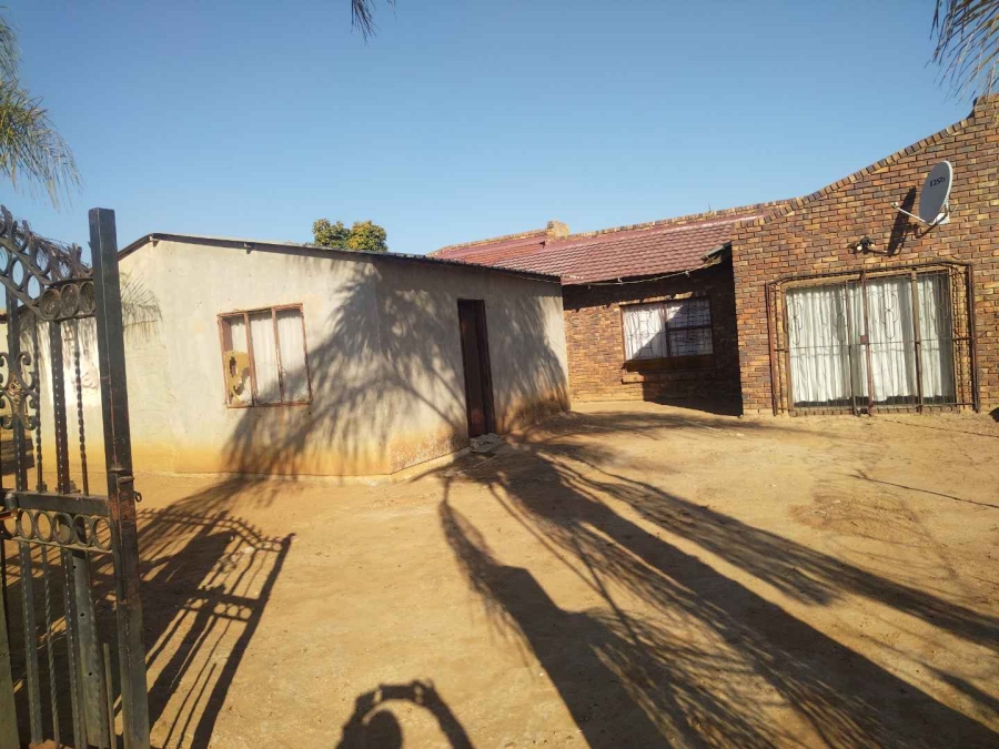3 Bedroom Property for Sale in Soshanguve South Gauteng
