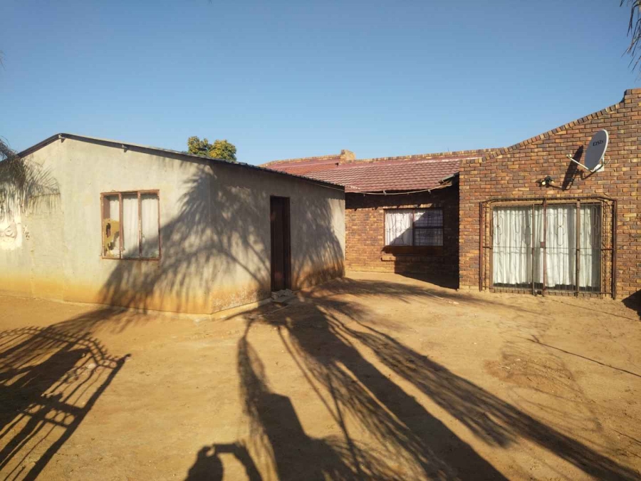 3 Bedroom Property for Sale in Soshanguve South Gauteng