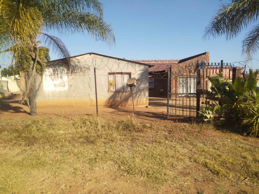 3 Bedroom Property for Sale in Soshanguve South Gauteng