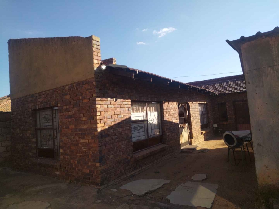 3 Bedroom Property for Sale in Soshanguve South Gauteng