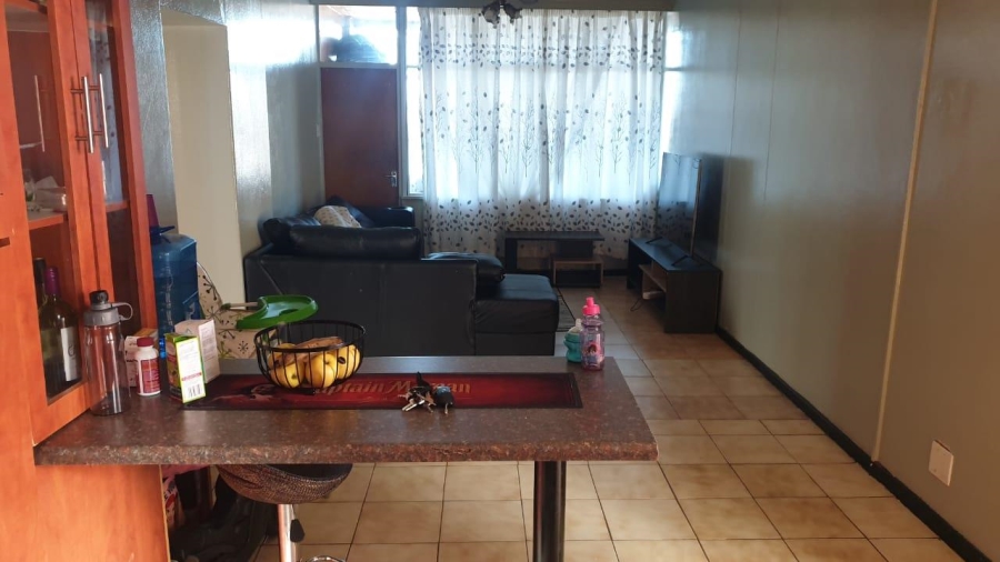 2 Bedroom Property for Sale in Sunnyside Gauteng