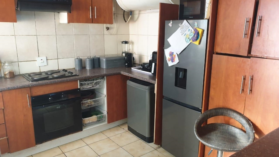 2 Bedroom Property for Sale in Sunnyside Gauteng