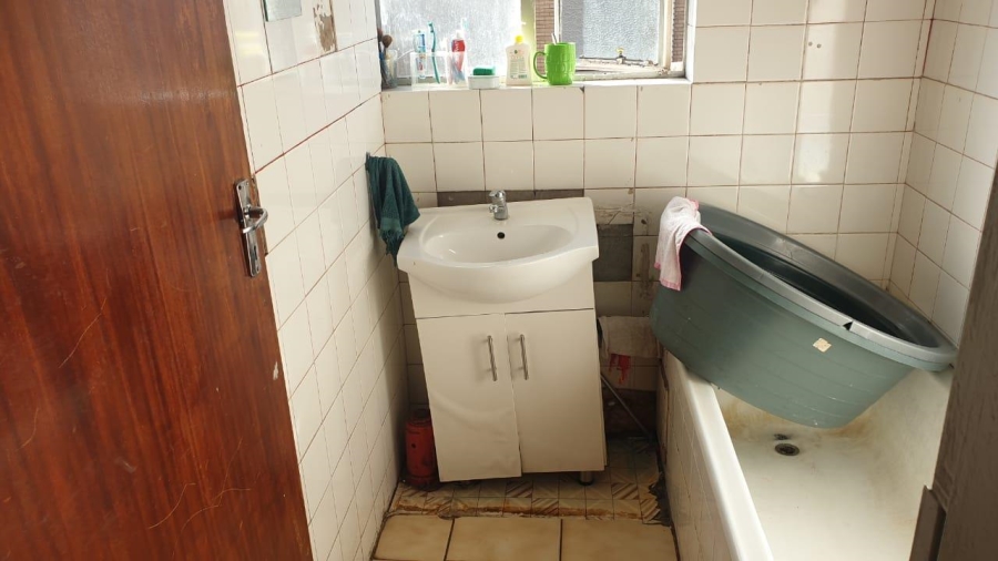 2 Bedroom Property for Sale in Sunnyside Gauteng