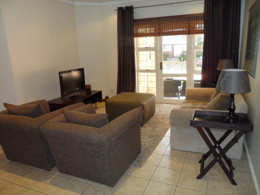To Let 2 Bedroom Property for Rent in Melrose North Gauteng