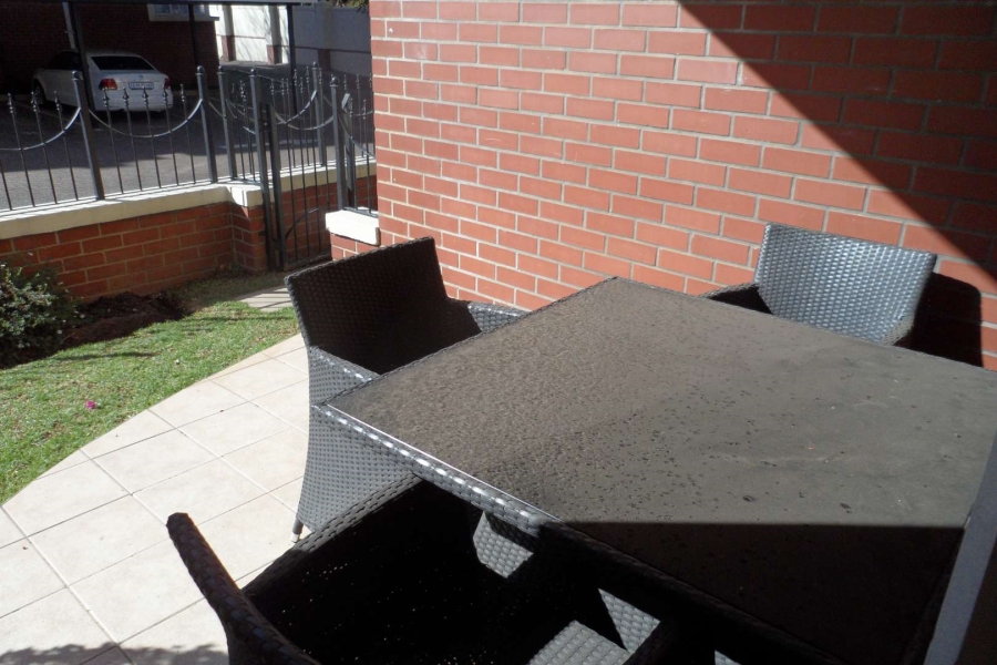 To Let 2 Bedroom Property for Rent in Melrose North Gauteng