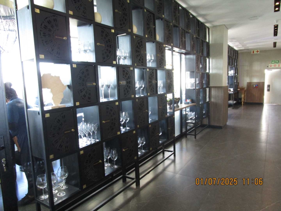 To Let 1 Bedroom Property for Rent in Rosebank Gauteng