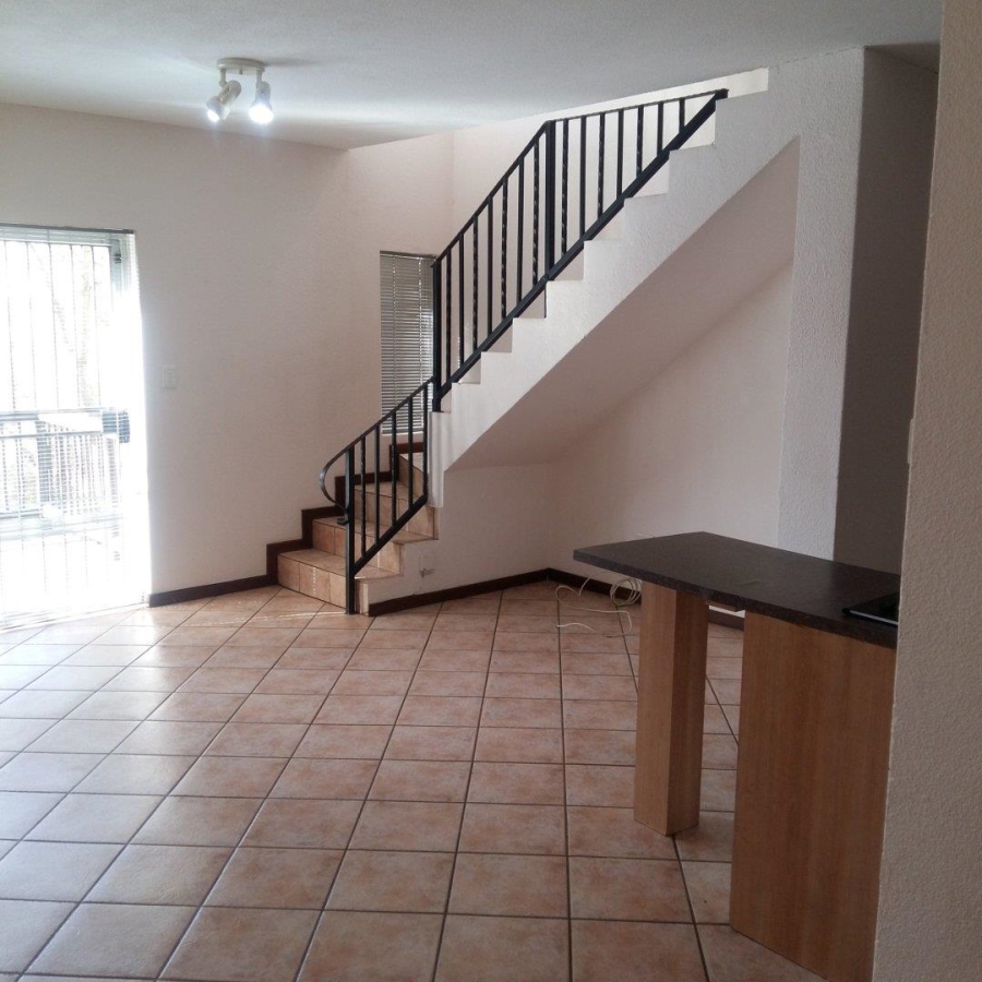2 Bedroom Property for Sale in La Montagne Gauteng