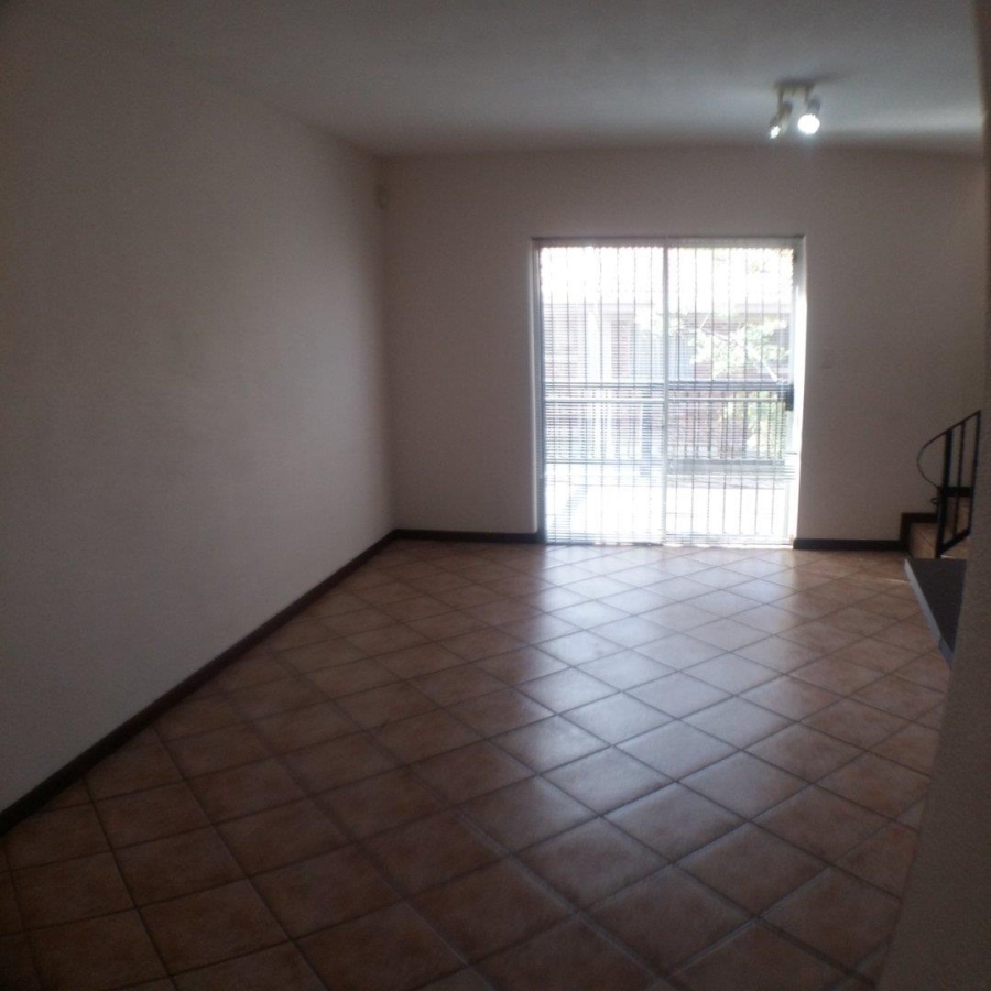 2 Bedroom Property for Sale in La Montagne Gauteng