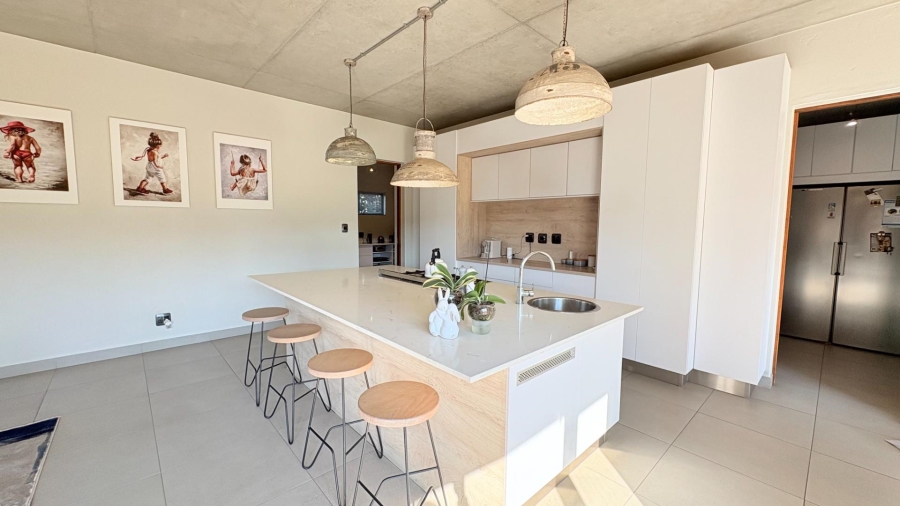 4 Bedroom Property for Sale in Midstream Ridge Gauteng